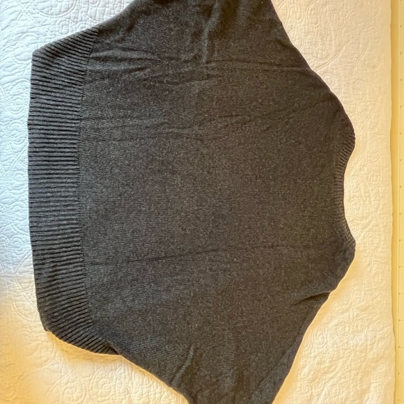 Ann Taylor sweater - Picture 5 of 10